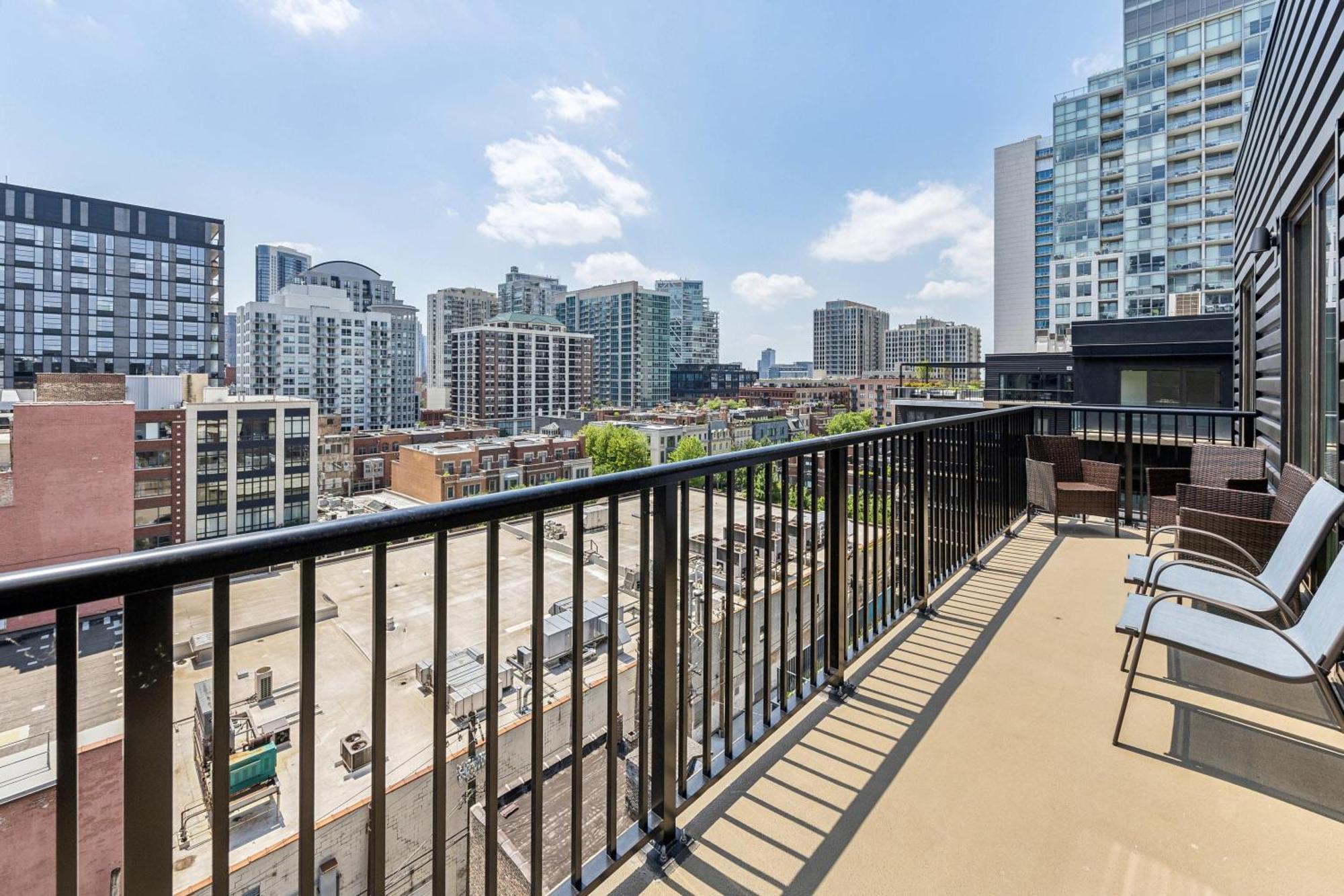 3Br Luxury Modern Apartment Chicago Exterior photo